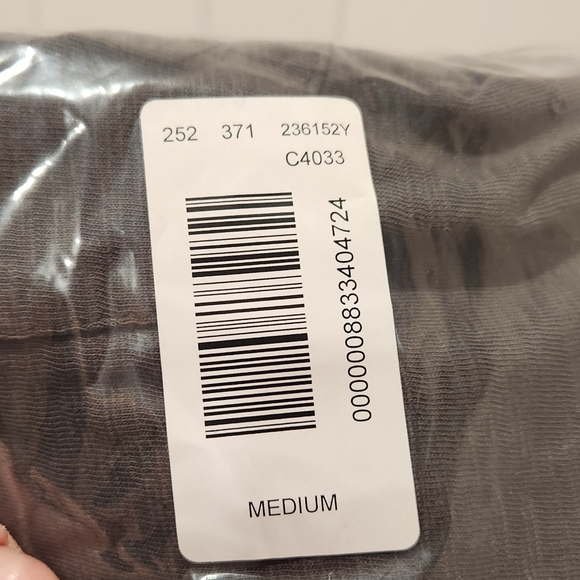 24/7 Pocket Tee - Picture 3 of 5